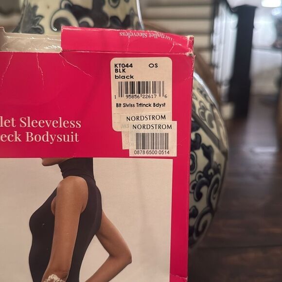 NWT Commando Ballet Sleeveless Mockneck Bodysuit - Picture 6 of 6